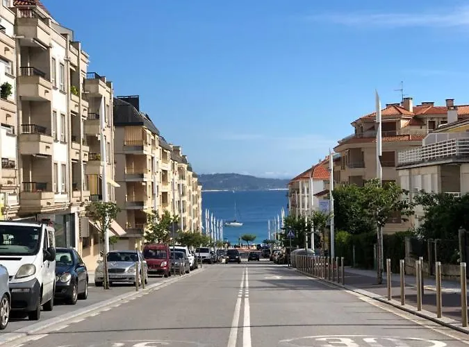 Trebol Junto A Playa Silgar Sanxenxo